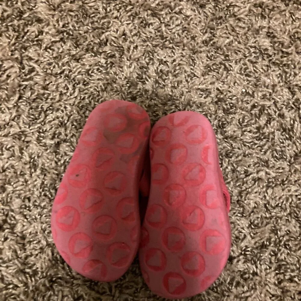 Roxy Girls Sandal Size 5/6 Flip Flop Thong Style Pink Fabric Strap